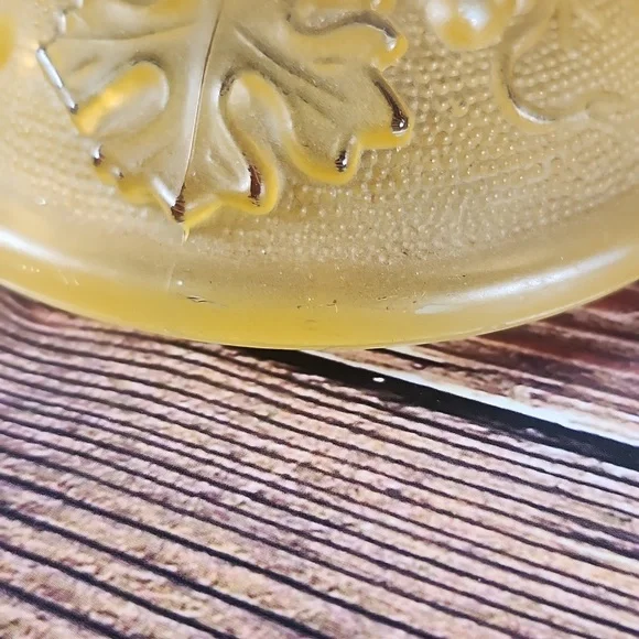 Vintage footed candy dish with lid - Picture 4 of 16